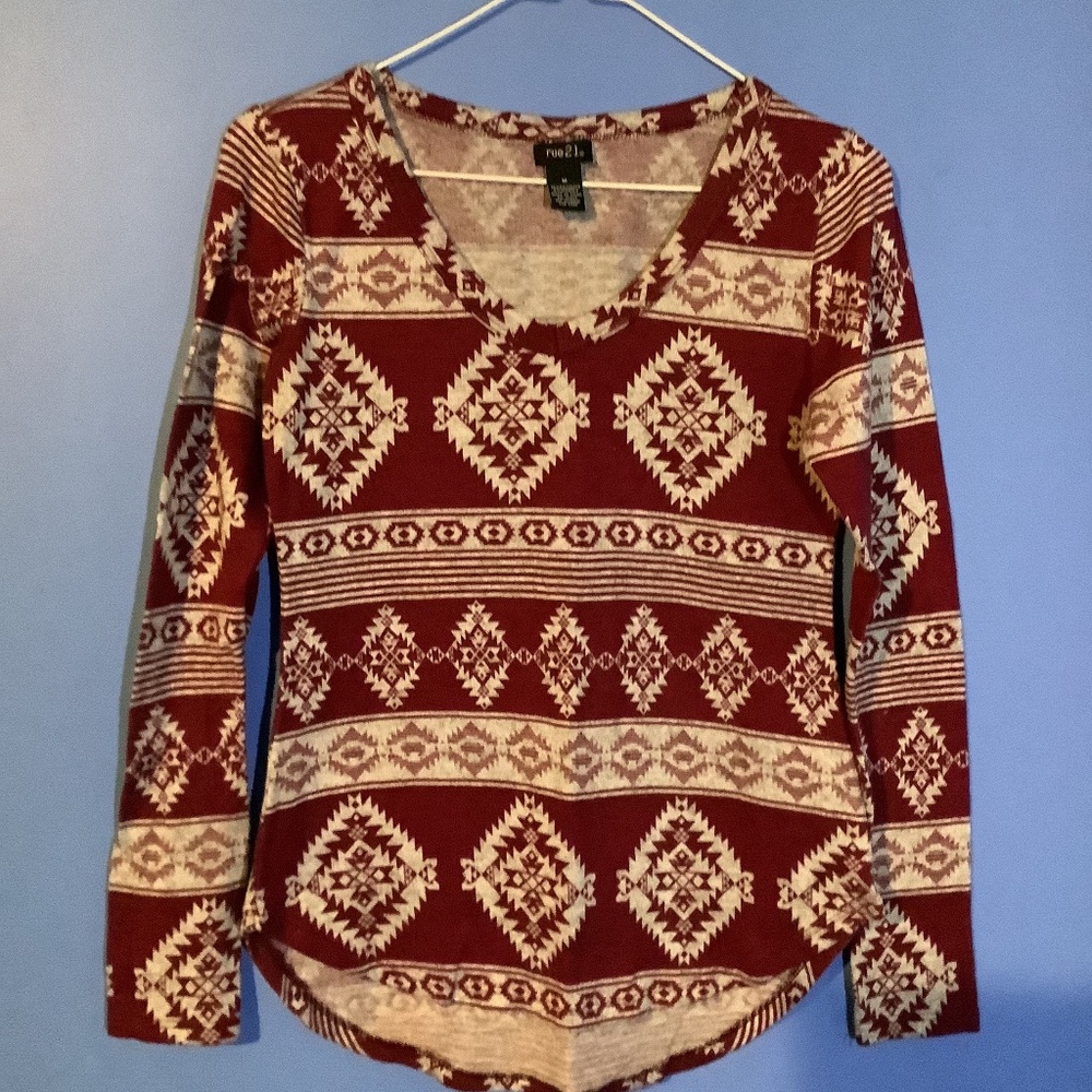 Rue 21 Long Sleeved Top Burgundy/Maroon Size M